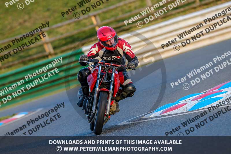 PJM Wedding Photography;enduro digital images;event digital images;eventdigitalimages;mallory park;mallory park photographs;mallory park trackday;mallory park trackday photographs;no limits trackdays;peter wileman photography;racing digital images;trackday digital images;trackday photos